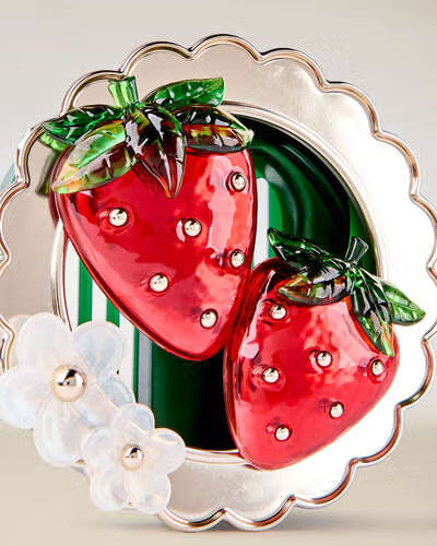Strawberries - Bath & Body Works Scent Holder