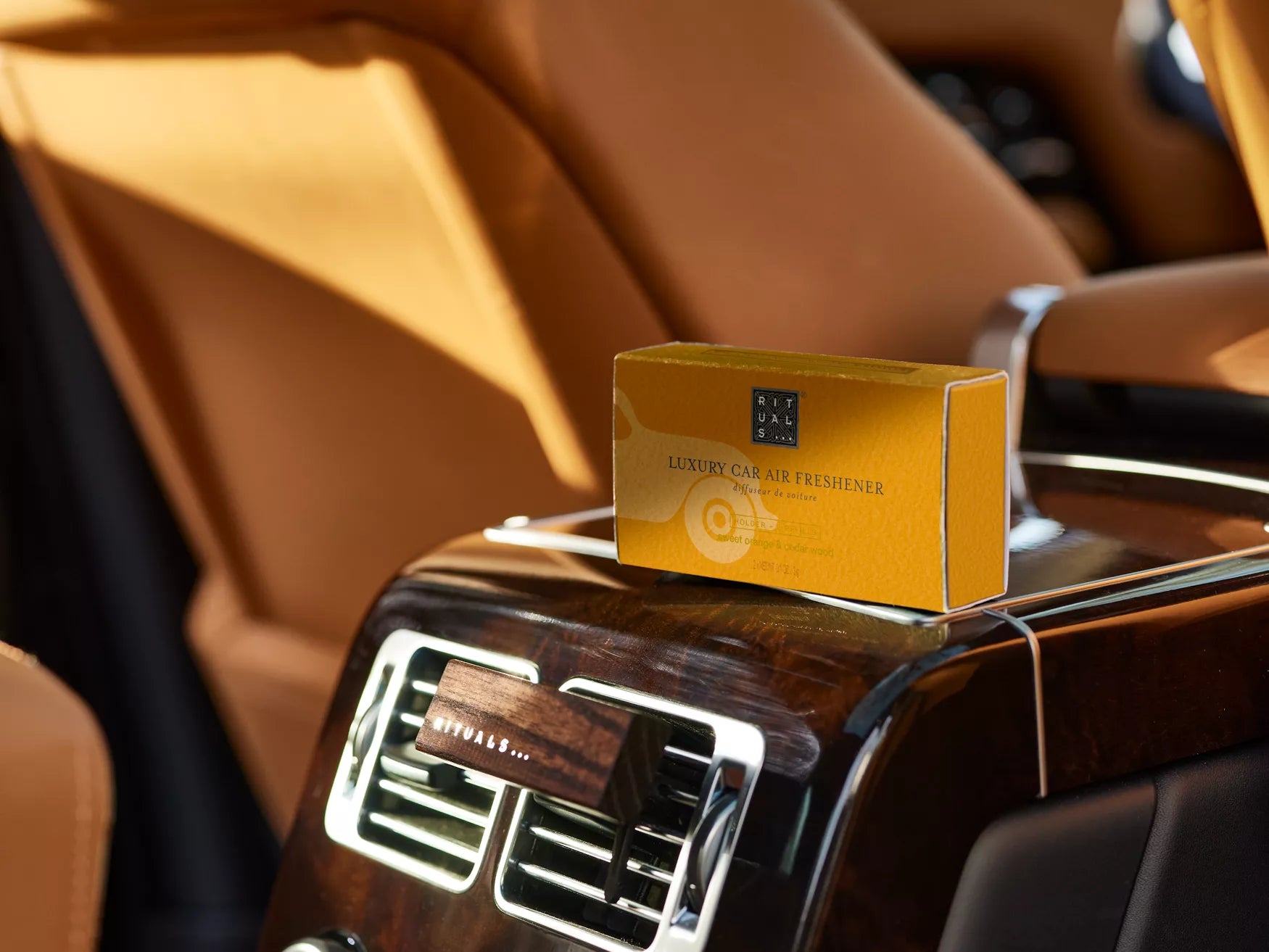 The Ritual of Mehr (Holder and *2 Refills)